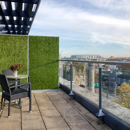 Hotell Hilton Kilmainham 4*