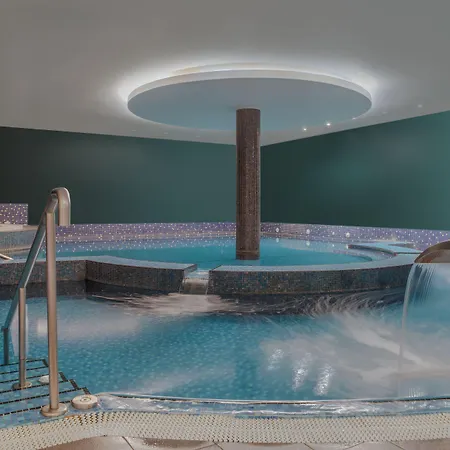 Hilton Kilmainham 호텔 4*