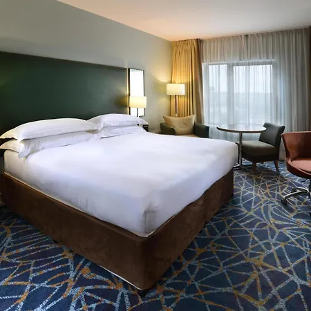 Hilton Kilmainham فندق 4*