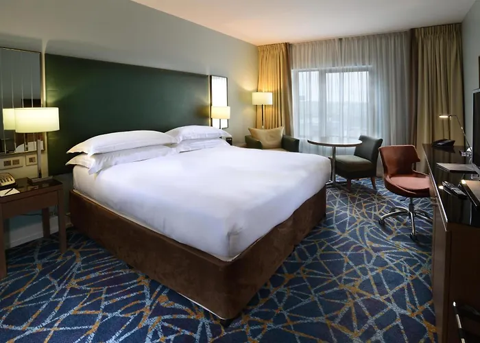 Hilton Kilmainham فندق 4*