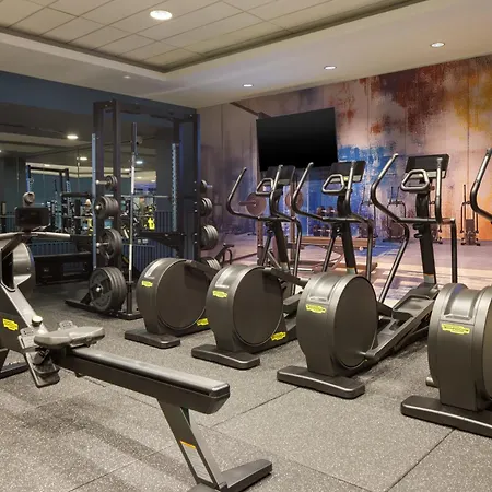 Hilton Kilmainham מלון